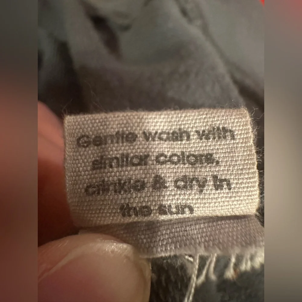 Magnolia Pearl Hi-Lo Francis Full Moon Sweatshirt - Picture 8 of 9